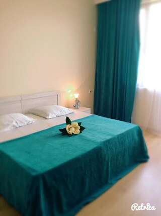 Отель Holiday House Green Cape Batumi Мцване-Концхи Стандартный двухместный номер с 1 кроватью или 2 отдельными кроватями-11